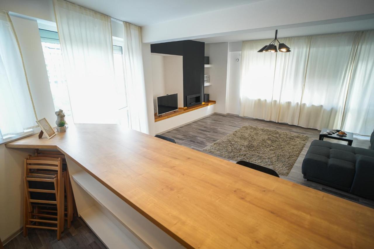 Penthouse With Huge Rooftop & Amazing City View Bukarest Exterior foto