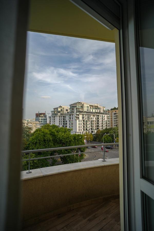Penthouse With Huge Rooftop & Amazing City View Bukarest Exterior foto